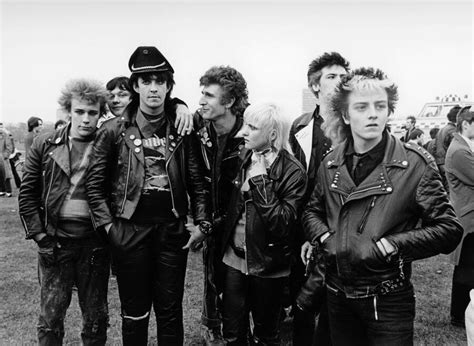 Experience The British Punk Movement In 32 Wild Images