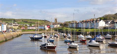 Aberaeron Guide | Coast and Country Holidays