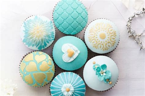 How to make marshmallow fondant icing | Australia's Best Recipes