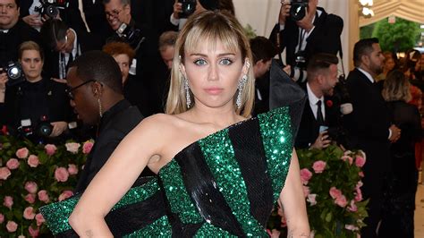 Miley Cyrus’ Met Gala 2019 Look Is Here—& Sparkly | StyleCaster