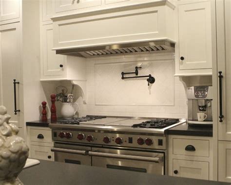 Wolf Range Hood Home Design Ideas, Pictures, Remodel and Decor