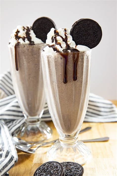 Oreo Milkshake Recipe - The Salty Marshmallow | Recipe | Oreo milkshake ...