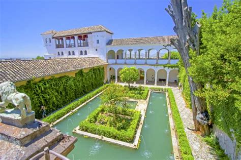 Granada: Alhambra Gardens, Generalife & Alcazaba Guided Tour | GetYourGuide