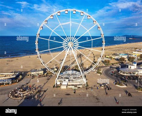 Aerial view of the ferris wheel of Rimini, Emilia-Romagna, Italy Stock ...