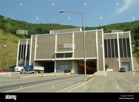 AJD64863, WV, West Virginia, East River Mountain Tunnel, I-77 Stock Photo - Alamy