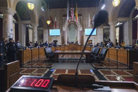 Editorial: Los Angeles needs a bigger City Council. Here are three ways ...