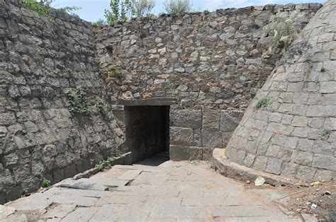 Tamilnadu Tourism: Attur Fort, Salem