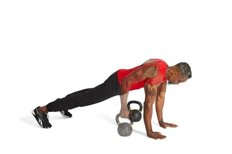 7 Kettlebell Row Variations for a Strong Back, Core, and Abs ...