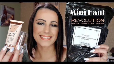 Mini Haul MAKEUP REVOLUTION & MYSTERY BAG - YouTube