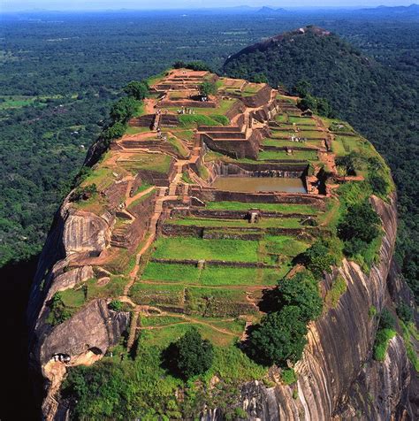 Sigiriya Mountain Fortress in Srilanka Photos - Neeshu.com