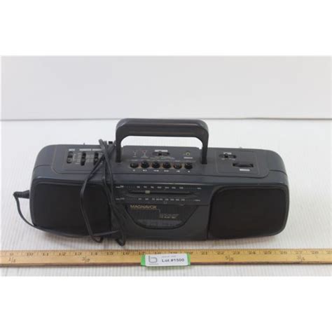 Magnavox Boombox (Works) - Bodnarus Auctioneering