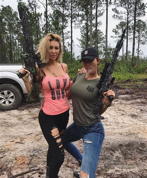 Hot Country Girls With Guns