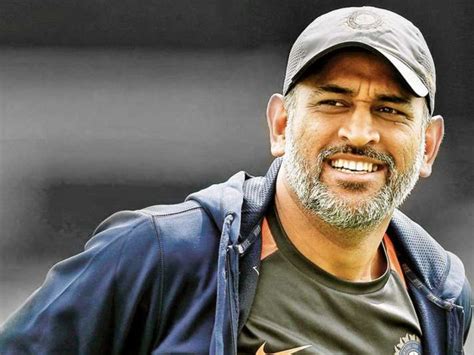 MS Dhoni Cricket Academy to be set up in Visakhapatnam