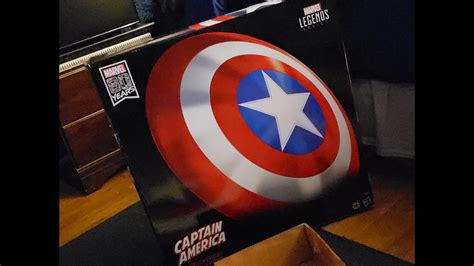 Marvel Legend's (80th Anniversary) Captain America Shield Unboxing ...