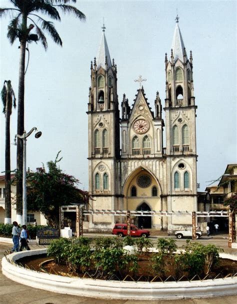 Catedral de Malabo - GUINEALIA.COM