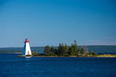 Les phares du Québec et des Provinces Maritimes - Les petits voyages de Sarah