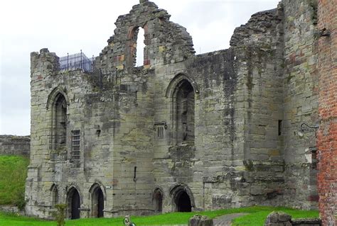 Tutbury Castle, Derbyshire - Sound Escapes