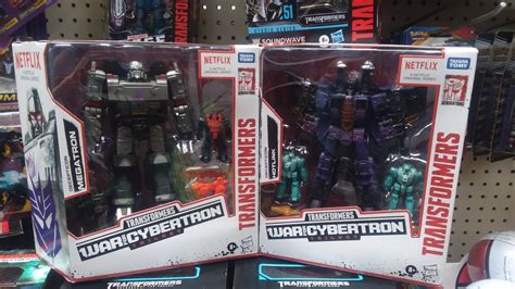 Netflix Transformers War for Cybertron: Siege Voyagers Sighted in US