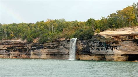 11 Must-See Waterfalls in Michigan: Go Explore!