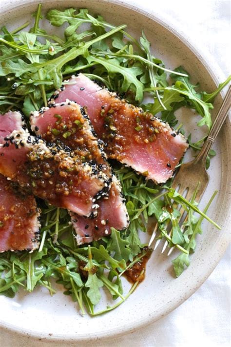 Sesame Crusted Tuna Steak on Arugula - Skinnytaste