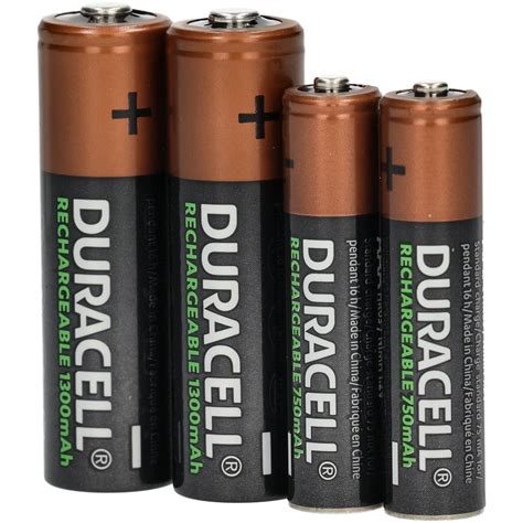 Duracell CEF14UK Battery Charger with 2 AA & 2 AAA Batteries | Rapid Online