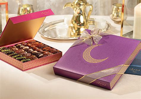 Luxury Gourmet Dates & Gift Boxes | Organic Dates | Bateel