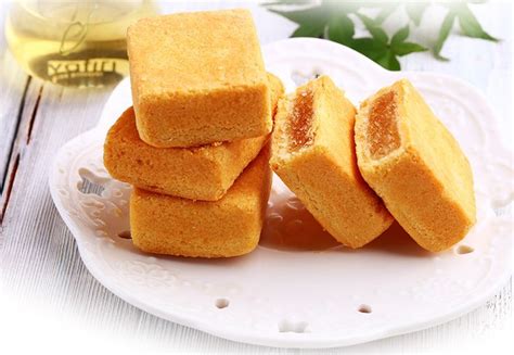 Taiwanese Pineapple Cake - Yum Of China | Pineapple cake recipe, Recipes, Taiwan pineapple cake