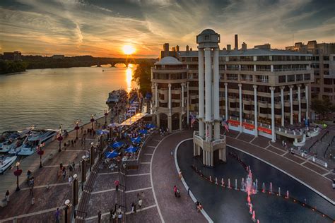 Explore the Georgetown Waterfront | Washington Harbour