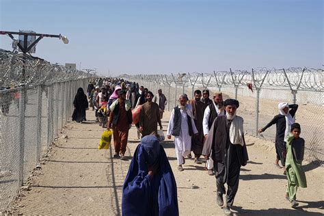 Pakistan reopens crucial border crossing with Afghanistan to pedestrians