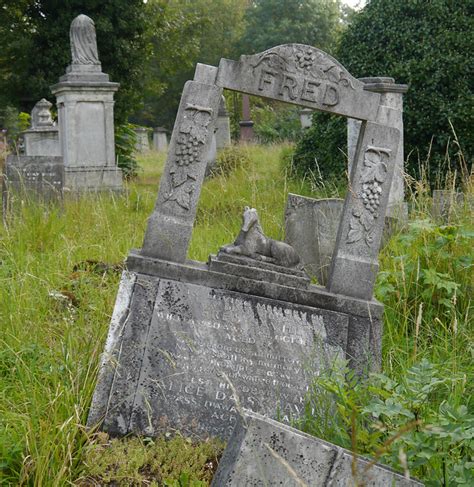 Tower Hamlets Cemetery Park | Flickr - Photo Sharing!