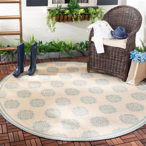 Safavieh Beach House Callahan Geometric Indoor/Outdoor Area Rug ...