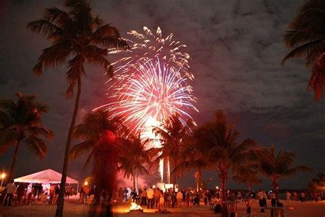 Full Moon Party in Islamorada: The Florida Keys' Ultimate Beach Bash