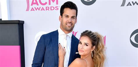 Jessie James Decker & Husband Eric Decker Hit the ACM Awards 2017 Red Carpet! | 2017 ACM Awards ...