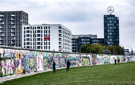 The Best Places To Take Photos Of The Berlin Wall