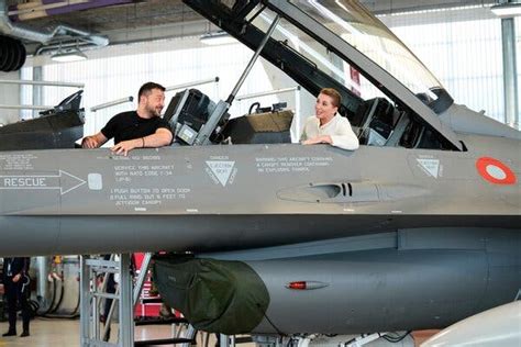 Zelensky Thanks Denmark for Pledging to Donate F-16 Fighter Jets - The New York Times