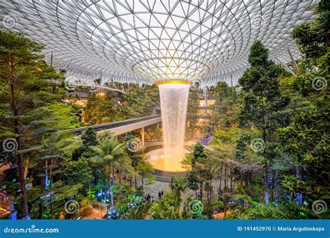 SINGAPORE - MARCH 3, 2020: Waterfall At The Shopping Center JEWEL ...