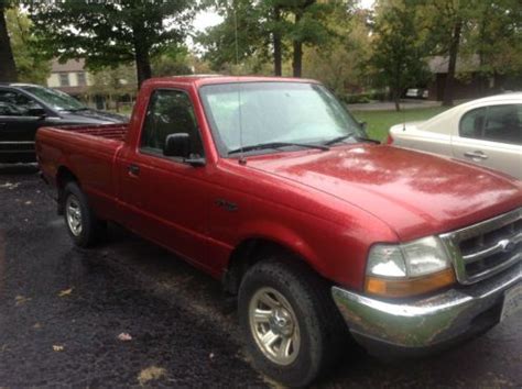 Sell used 2000 Ford Ranger XLT Standard Cab Pickup 2-Door 3.0L in Freeport, Illinois, United ...