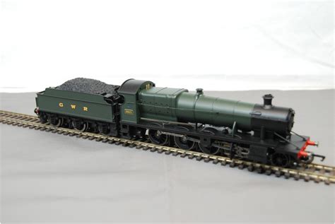 Hornby R2153A GWR Class 2800 2-8-0 Locomotive with Smoke Unit