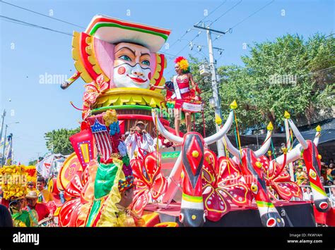 Float parade in the Barranquilla Carnival in Barranquilla , Colombia ...