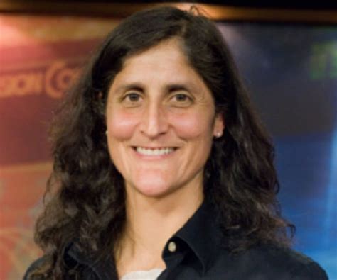 Sunita Williams Biography - Facts, Childhood, Family Life & Achievements