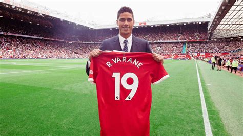 Varane Manchester United 2021 Wallpapers - Wallpaper Cave