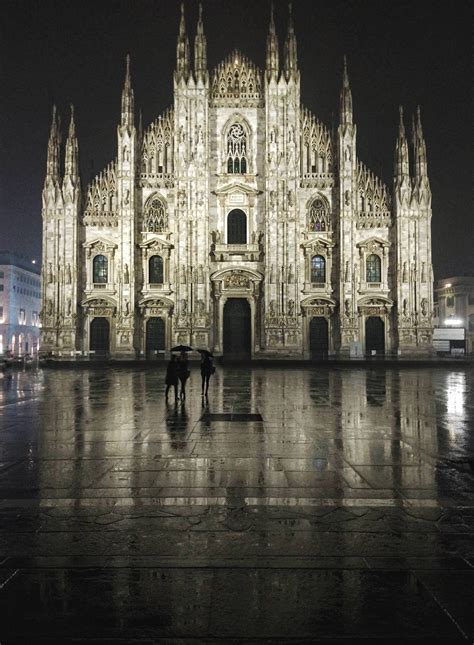 The Duomo in a rainy night (Milan, Italy) : travel