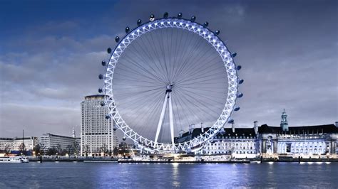 London Eye, The Best Place To See The Beauty of The City of London - Traveldigg.com