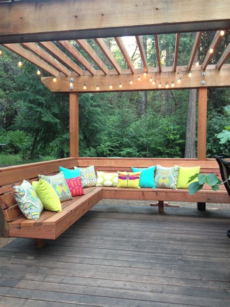 Deck is complete! Love the built in benches! Great for entertaining. | Outdoor kitchen design ...