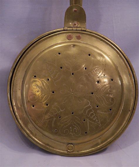 #8007 Early American brass bed warmer c 1780 For Sale | Antiques.com | Classifieds