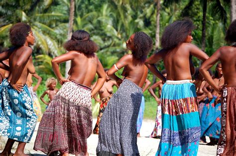 Solomon Islands | The 'Woman' dance. Enticing, and they had … | Flickr