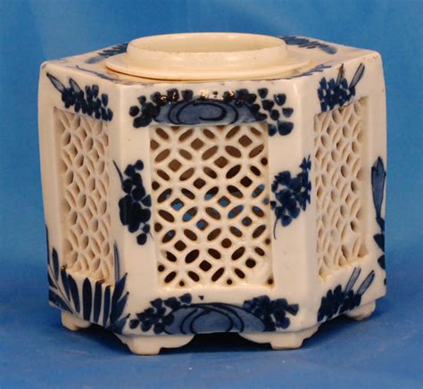 vb9061x-antique-porcelain-container | Blue and White Antique… | Flickr