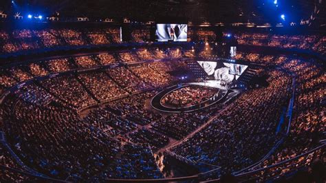 Hillsong becomes a denomination - Eternity News