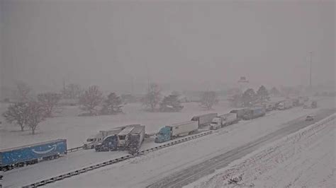 US Weather: Nebraska battles heavy snow and blizzards, vehicles piled ...