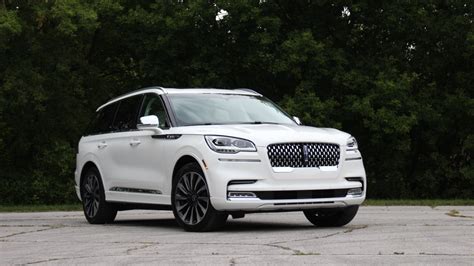 2022 Lincoln Aviator Review | American luxury in the best way - Autoblog